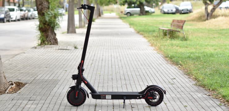 Cómo elegir gestoría para matricular el patinete: 9 cosas que puedes comprobar